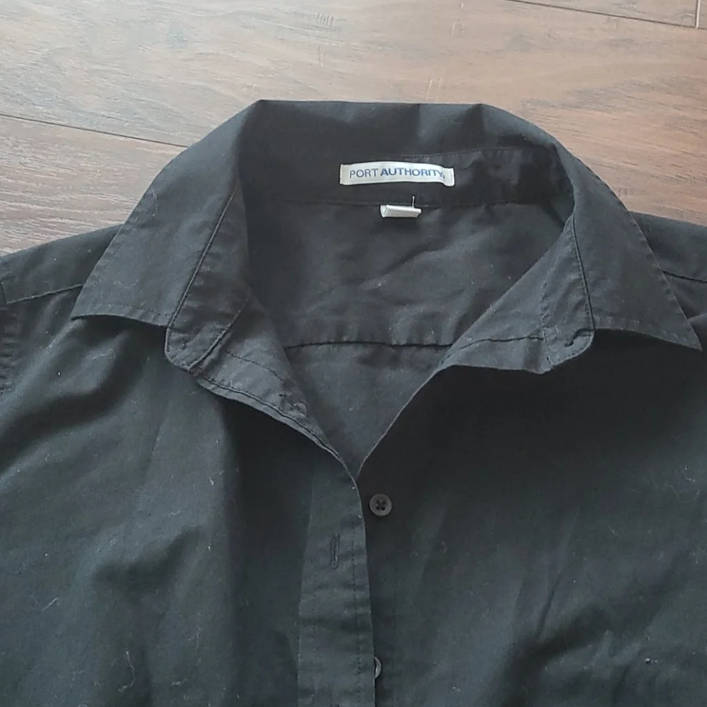 Black Blouse. M/L - Picture 2 of 4